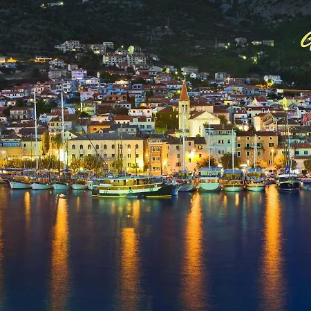 Apartment Gabrijel 1 Makarska