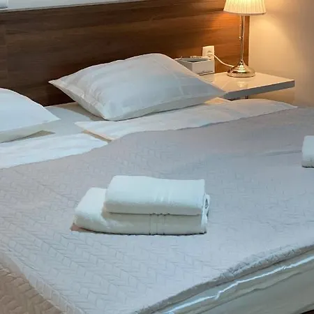 Gabrijel 1 * Makarska