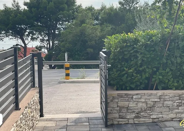 Gabrijel 1 מאקרסקה